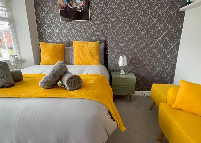 شقة Contractor Stays, Fast Wifi, Free Parking, Work