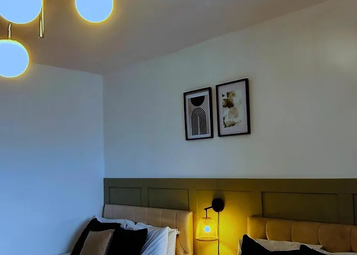 Free Parking Spacious 2 Bedroom Mcr *