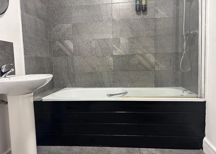 Deluxe Double Parking 맨체스터