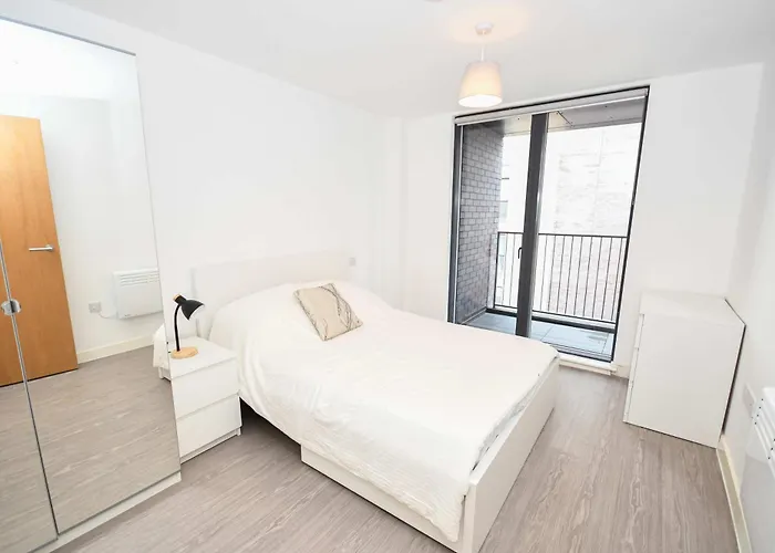 Spacious & Contemporary 1bed