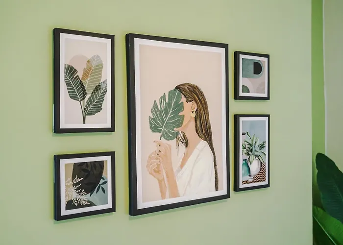 Dom wakacyjny Stylish 3 Bedroom - Free Parking, Smart Tv, Sleeps 8 Manchester