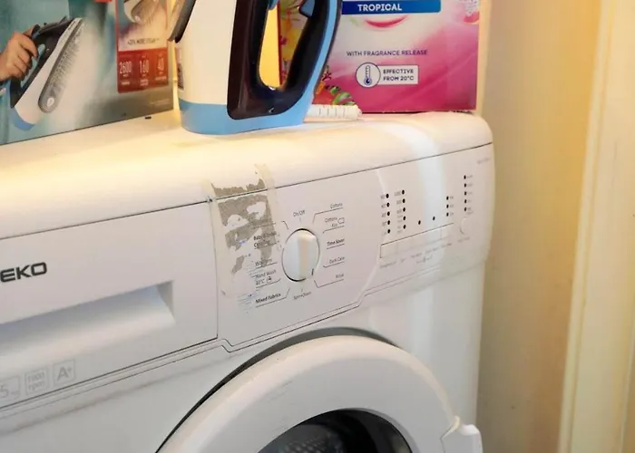 View - Free Parking - Sleeps 6 - Near Centre - By Nmb Lejlighed