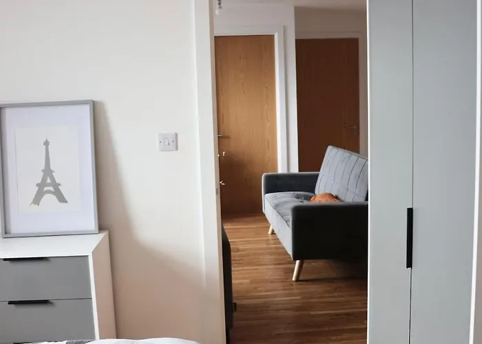 Luxury 2 Bed 13th Floor View Of Old Trafford 아파트