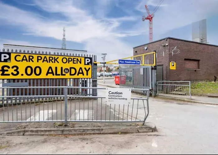 Apartmán Center 28 Day Perks From May, Family And Business Travel Hideaway,parking, Walking Distance To Amenities *