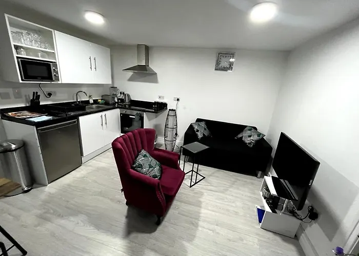 Cosy Newly Built Self-contained Garden Flat Apartmán