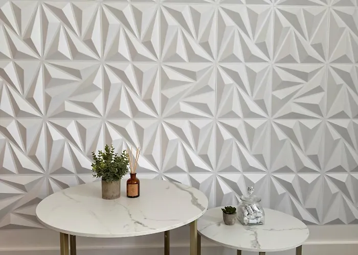 Daire Luxury And Cosy Near Old Trafford M16 ,free Private Parking,fast Wi-fi,self Check-in Anytime Perfect For Late Arrivals, 5 Minutes To Old Trafford Stadium