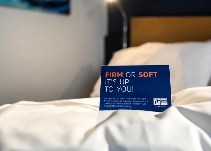 Отель Express East By Ihg 3*