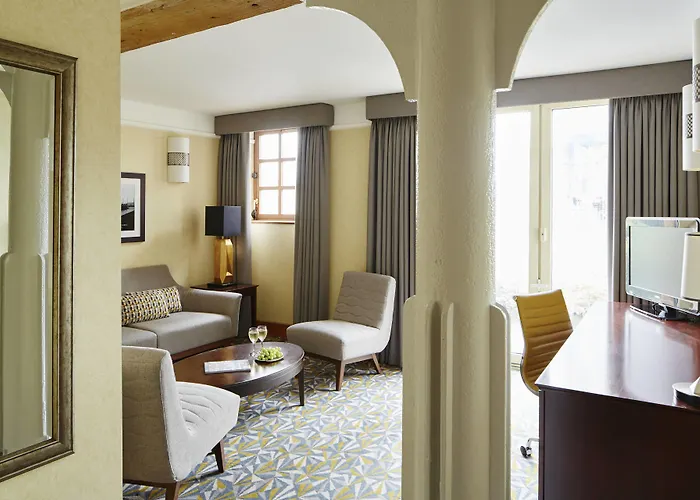 Marriott Victoria & Szálloda 4*