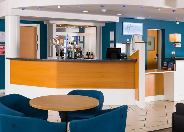 Express East By Ihg Отель Манчестер