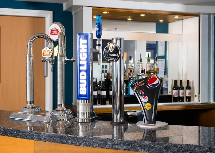 Express East By Ihg Отель 3*