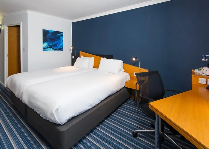 Express East By Ihg 3*