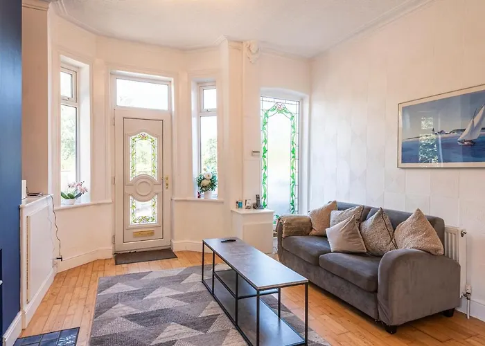 Spacious 3br Family With Big Garden *