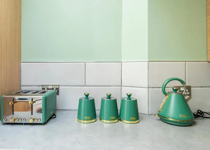 Dom wakacyjny Spacious 3br Family With Big Garden