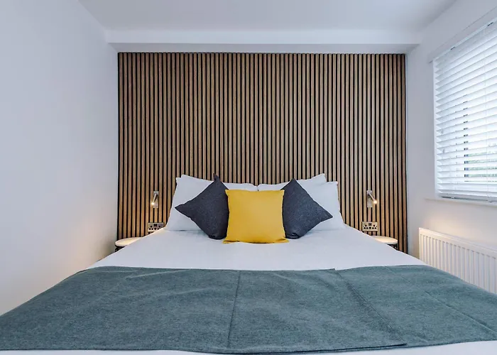 Minutes To The Coop Live Arena & Etihad Stadium - Free Parking W Ev Charger