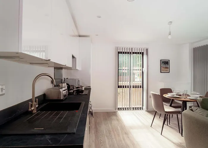 Apartment Contemporary 2bed Near Etihad *