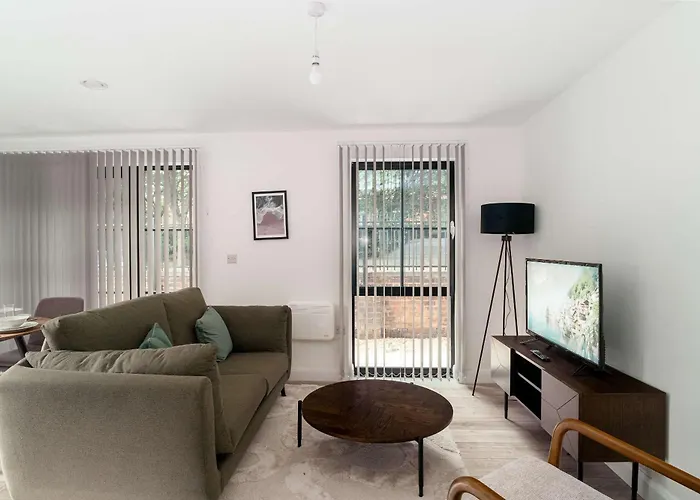 Apartment Contemporary 2bed Near Etihad Manchester