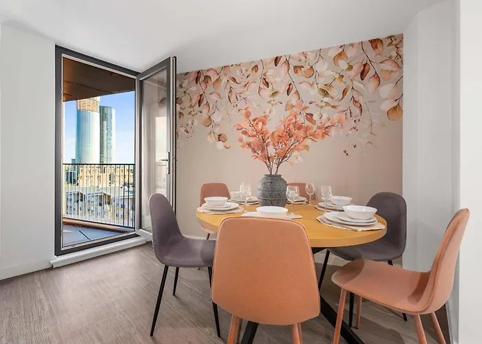 2 Bed Flat With Stunning Views By Superhost Apartamento