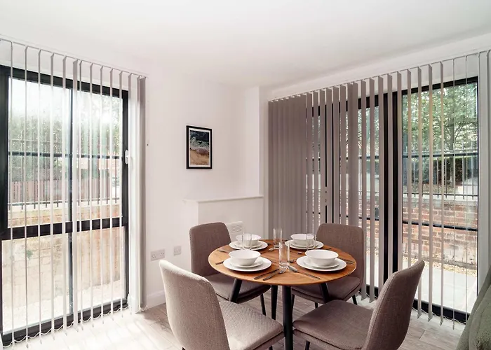 Apartment Contemporary 2bed Near Etihad *