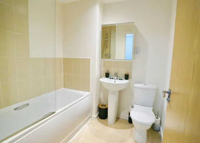 Modern 2 Bed House Close To 아파트 맨체스터