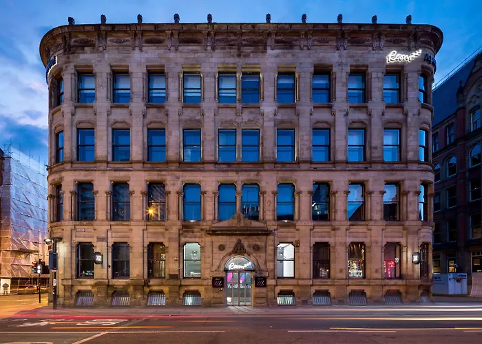 מלון דירות Roomzzz 4*