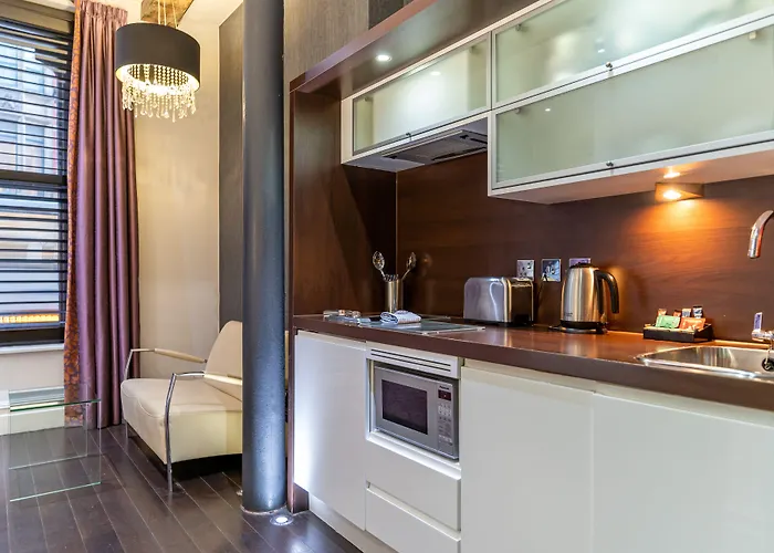 מלון דירות Roomzzz מנצ'סטר