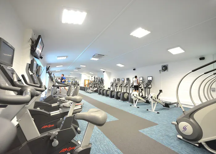 Szálloda The Waterside And Leisure Club