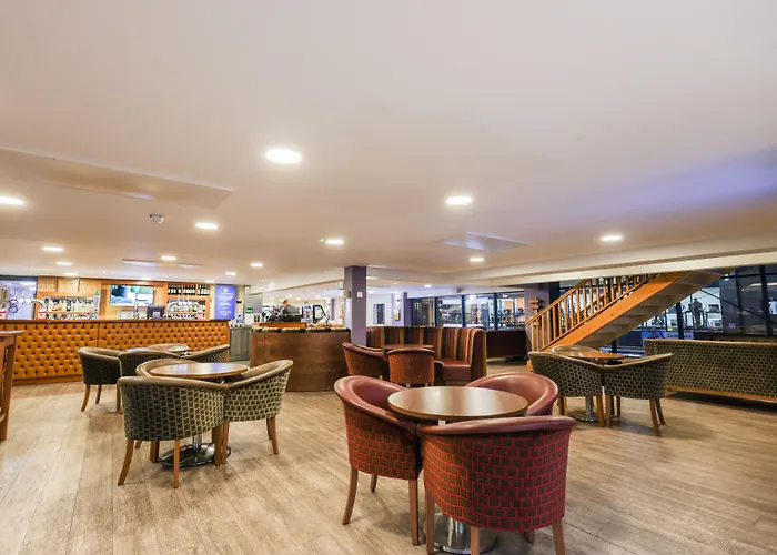 The Waterside And Leisure Club 3* Manchester