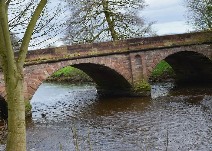 The Waterside And Leisure Club Szálloda 3*