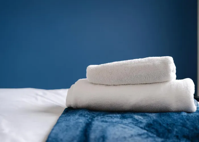 Modern 2 Bedroom House With Parking Tatil Evi