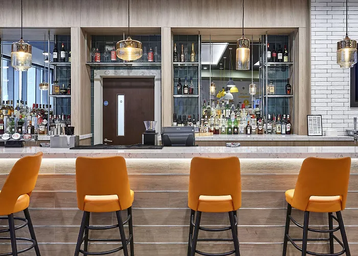 - Centre By Ihg Hotel 4*