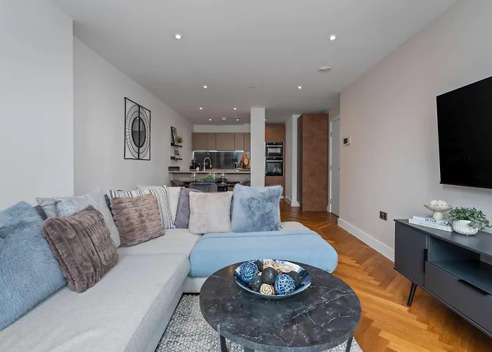 Seraphine - Luxury 1br *