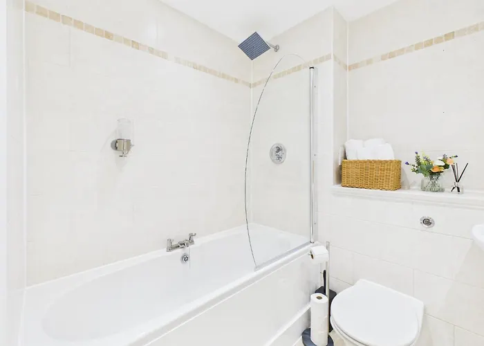 Wild Roses Serviced - Arndale * 맨체스터