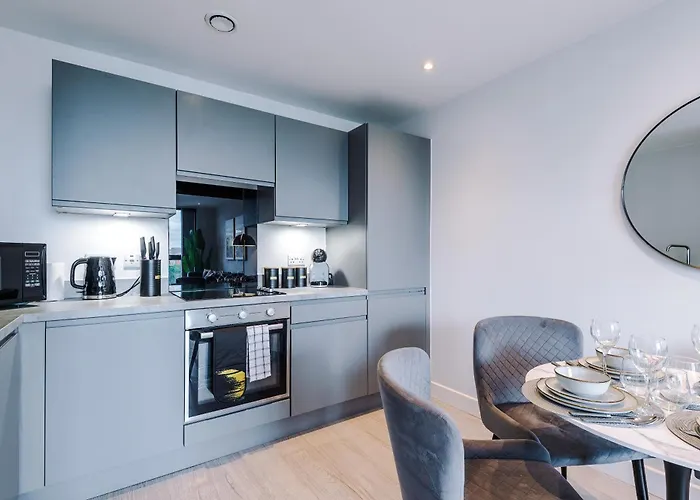 Apartament Modern 2br Parking Great Location & Amenities