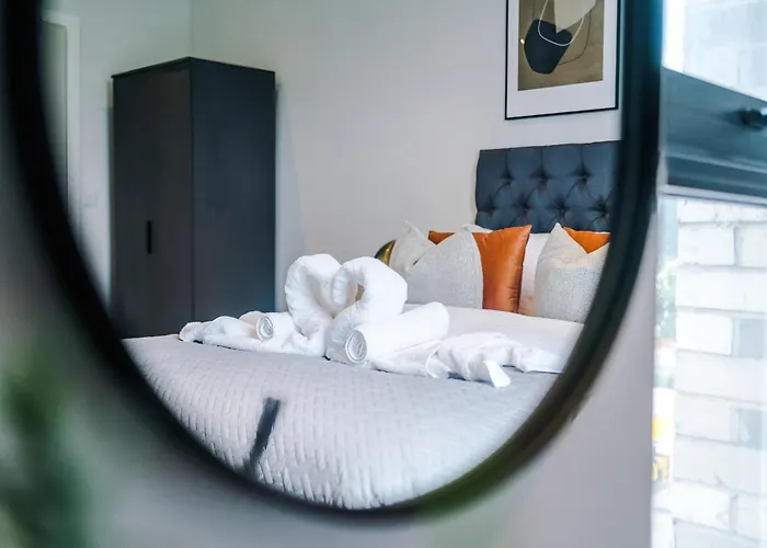 Modern 2br Parking Great Location & Amenities Apartament *