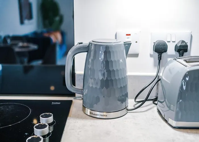 Stylish 1-bed Fast Wi-fi Easy Access To *