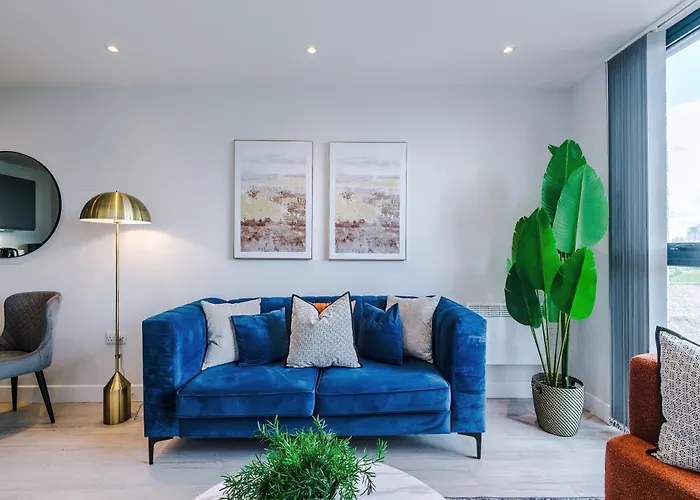 Modern 2br Parking Great Location & Amenities Apartament