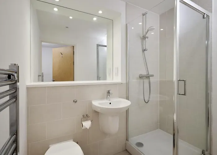 2 Bed Ensuite With Fantastic Night View And Old Trafford Stadium * 曼彻斯特