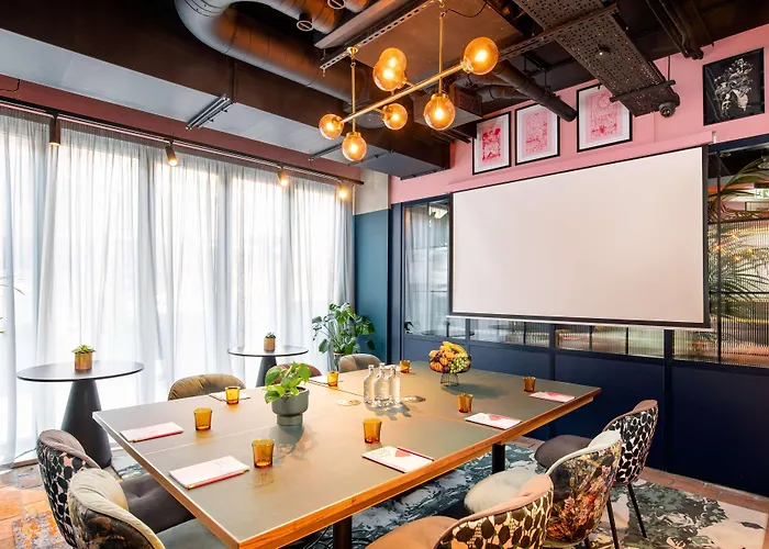 Yotel Deansgate Hotel 4*