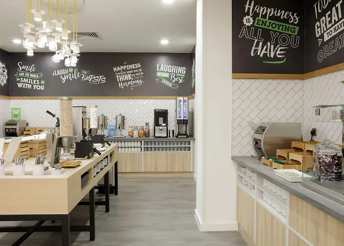 Hampton By Hilton Centre Hotel 4*