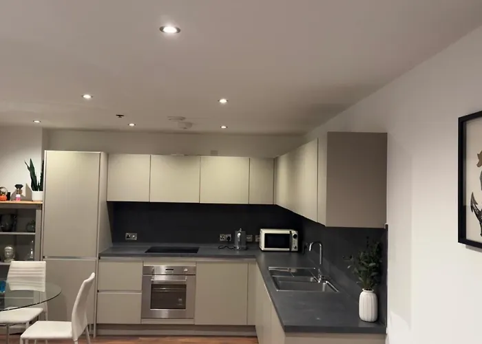 Daire Cozy 2- Bed In The Centre Manchester