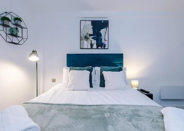 Centre, Salford, 1 Bed Manchester