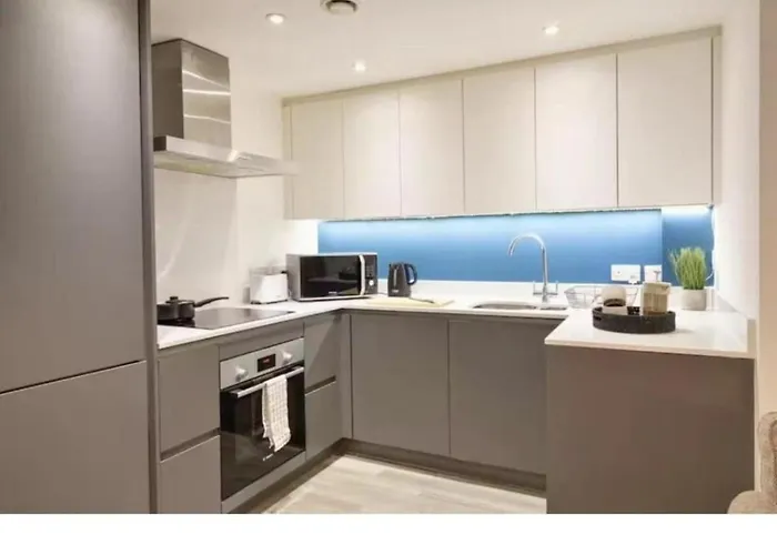 The Halo - Terrace - - Parking Manchester