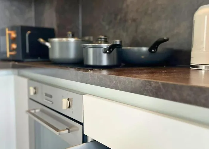 Joyful Group - Deansgate 2br Chic Gardens 아파트 *