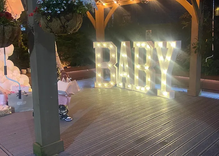 Hendham House - Near Etihad Stadium, Coop Live Arena, Ao Arena, Piccadilly Train Station & Centre 2* מנצ'סטר