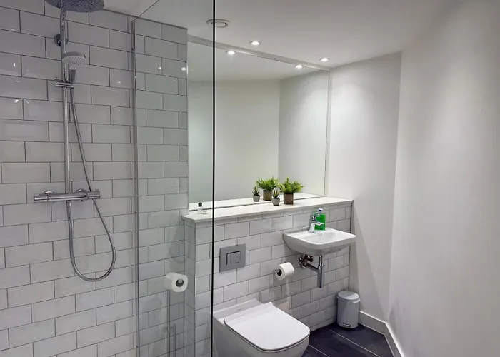 Converted Mill 2 Bed Flat In The Heart Of The - Pass The Keys Apartment Manchester