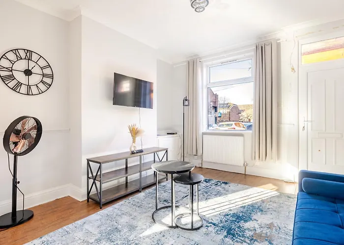 בית נופש 2 Bedroom House With Free Parking