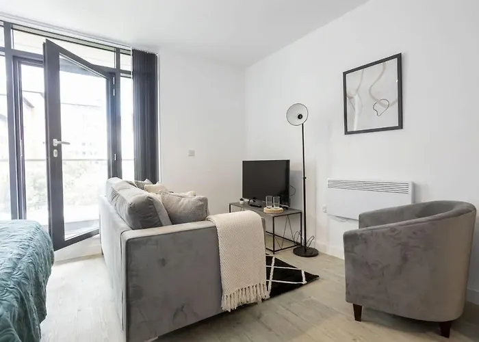 Apartman Contemporary In *