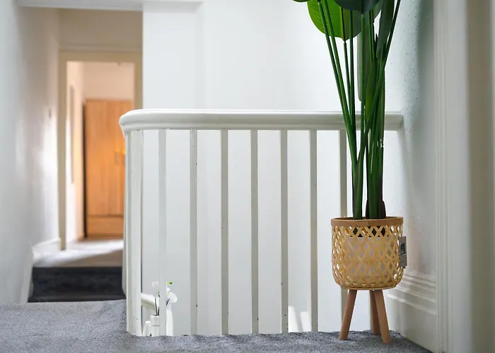 Modern 3-bedroom Near Centre 公寓 *