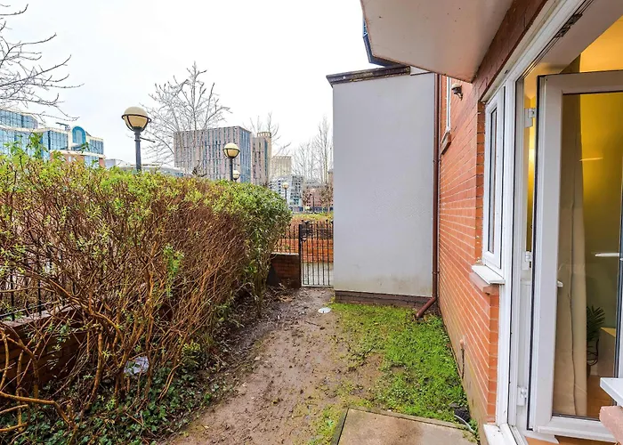 Comfy 1br In Salford, Kitchen, Wifi And Parking Manchester