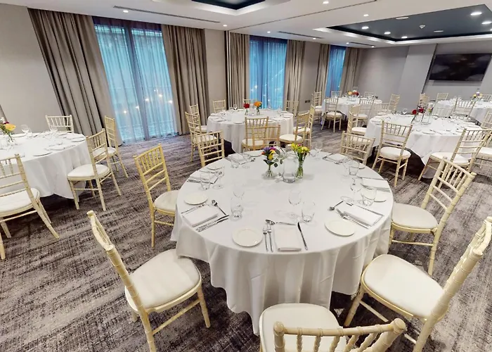 Hotel - Centre By Ihg 4*